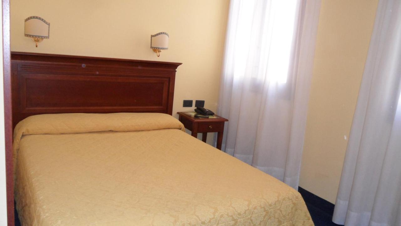 Inn Alloggi Marinella Venecia